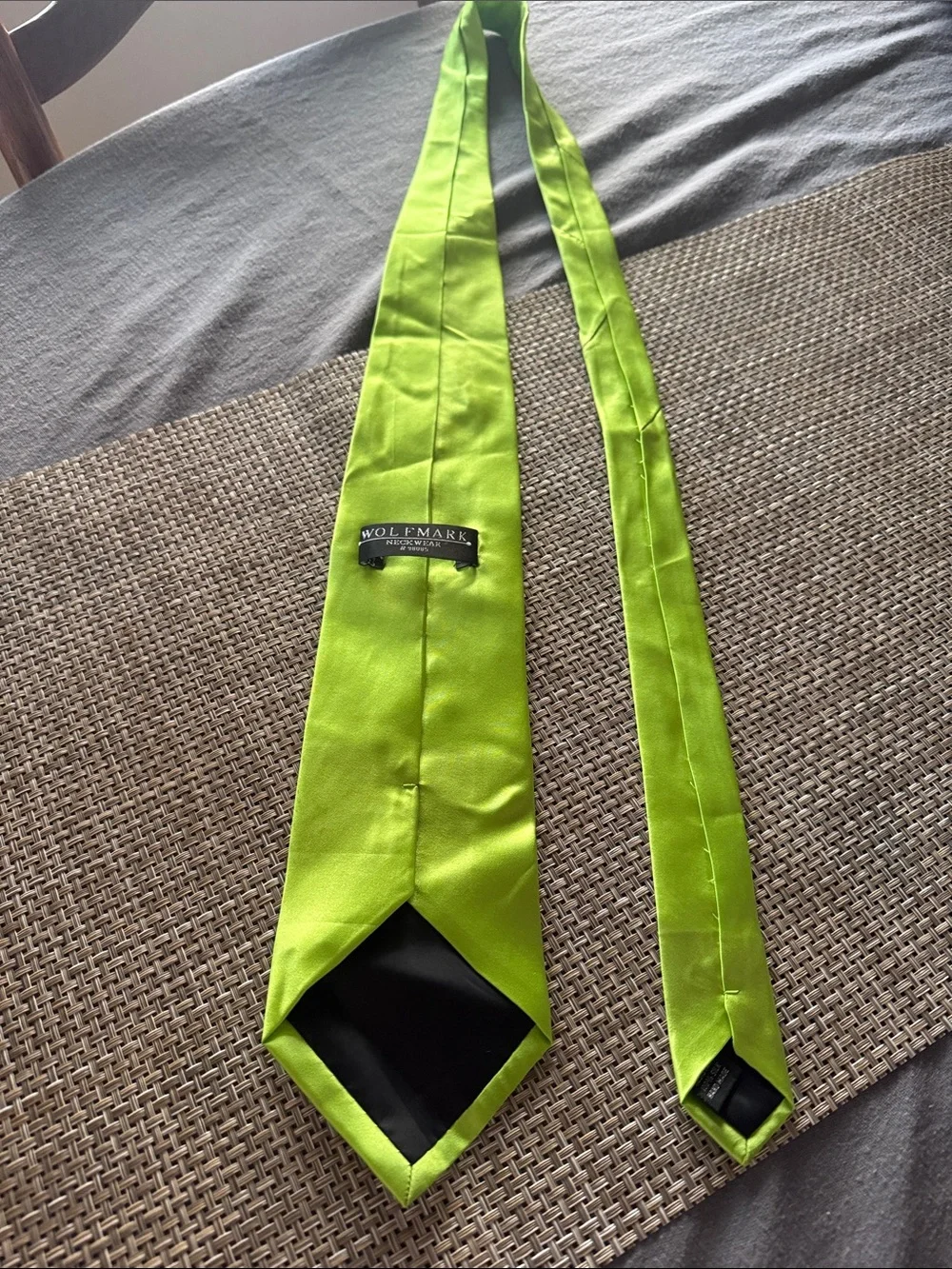 Men's Lime Green Satin Tie - Classic Solid Neckwear